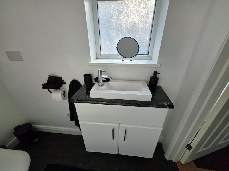 Toilet photo 3